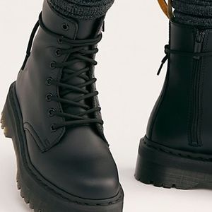 Meet your Posher, Barrett